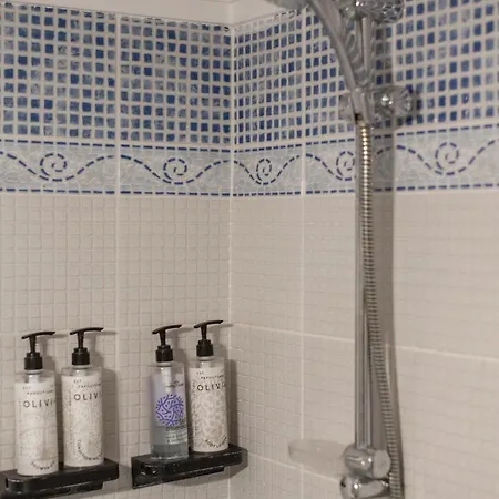 Houseloft Queen Olga Casa Διαμέρισμα