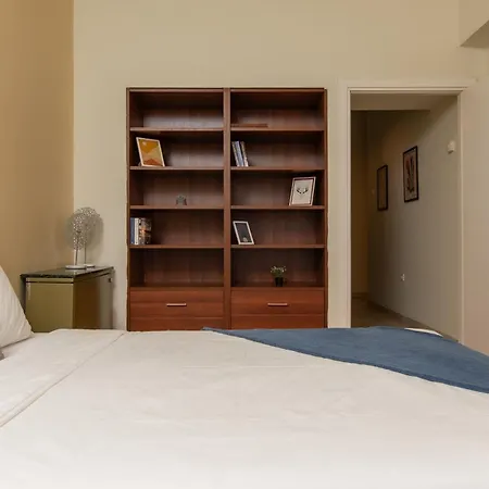 Houseloft Queen Olga Casa